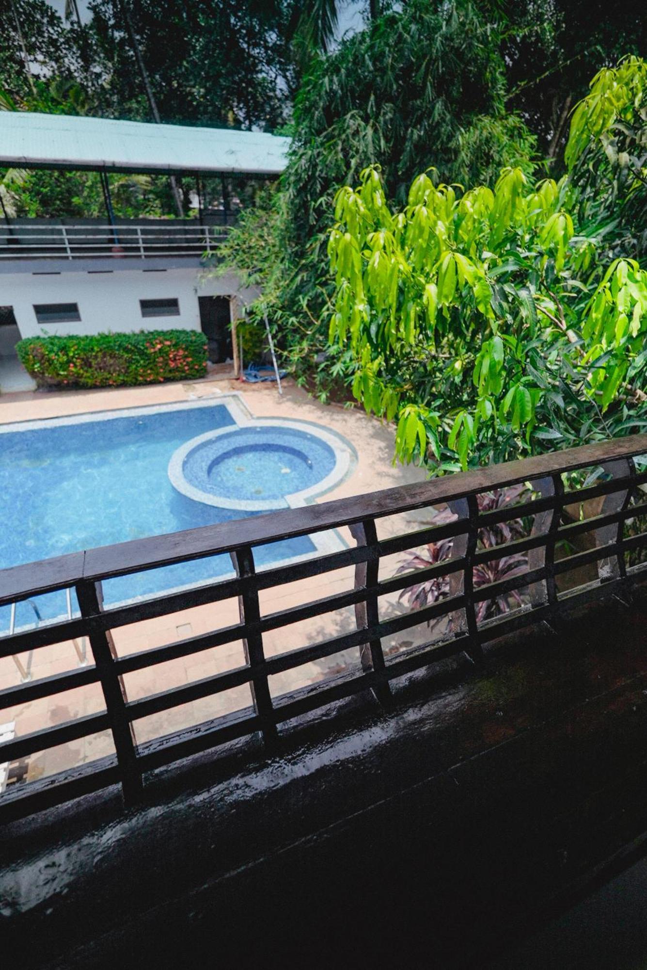 Raja Park Beach Resort Varkala Esterno foto