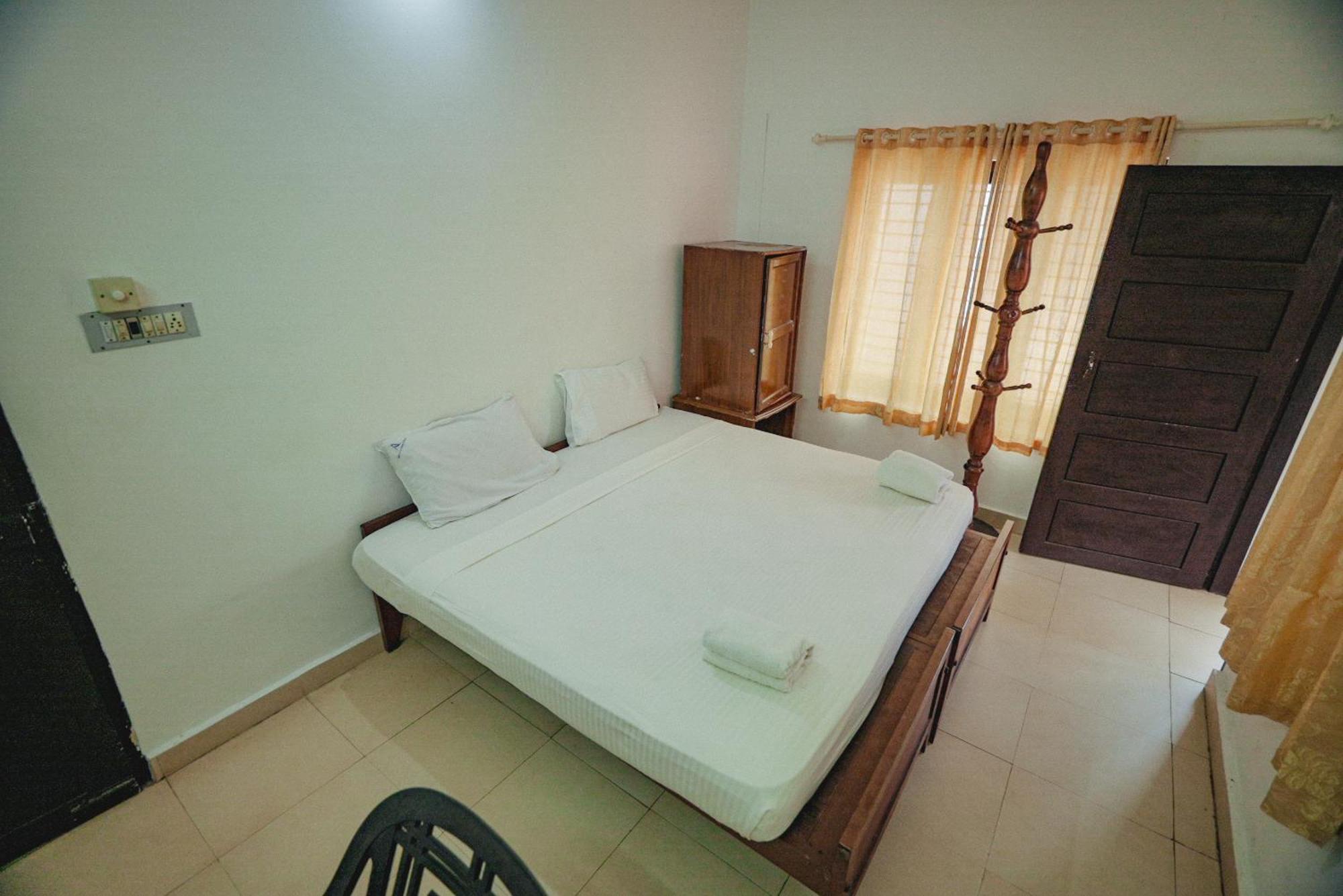 Raja Park Beach Resort Varkala Esterno foto