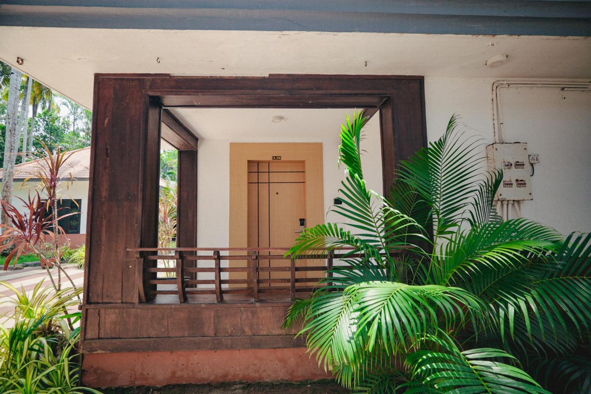 Raja Park Beach Resort Varkala Esterno foto
