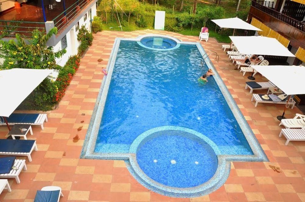 Raja Park Beach Resort Varkala Esterno foto