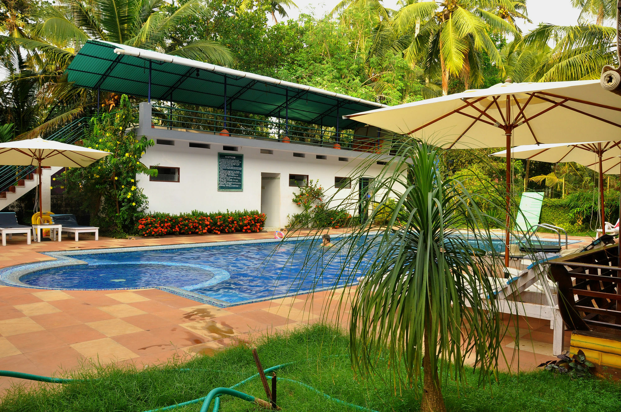 Raja Park Beach Resort Varkala Esterno foto